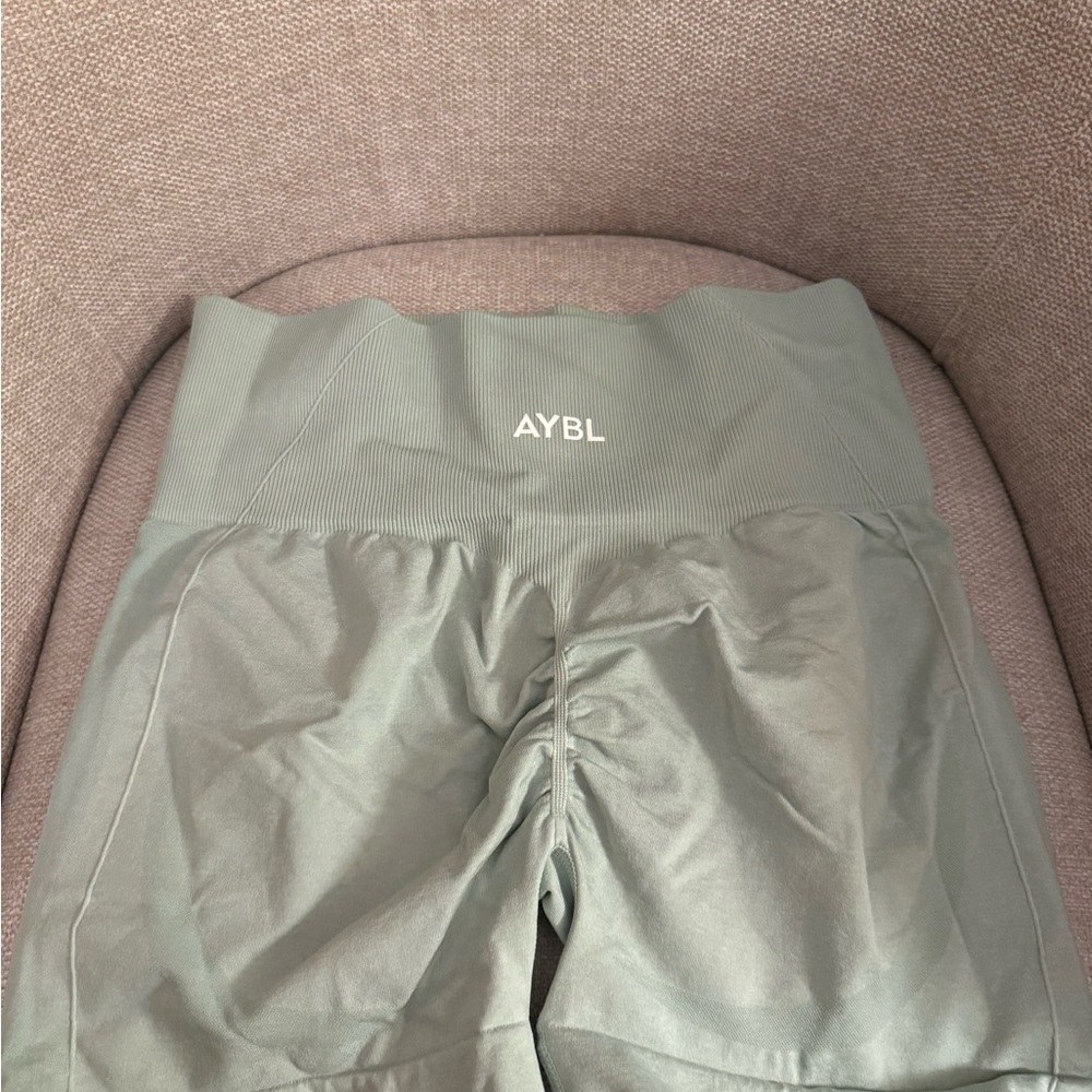 AYBL High-Waisted Contour Seamless Shorts In Mint